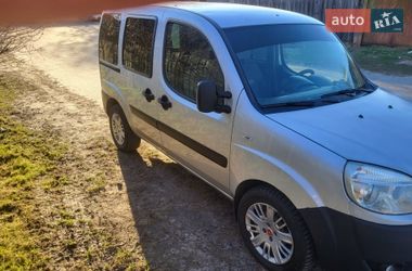 Минивэн Fiat Doblo 2009 в Киеве