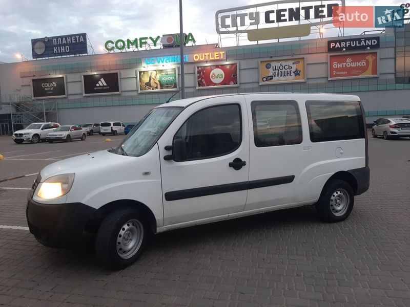 Мінівен Fiat Doblo 2009 в Одесі фото Мінівен Fiat Doblo 2009 в Одесі