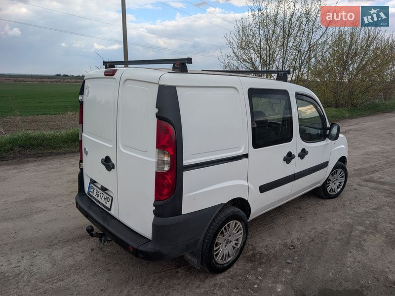 Минивэн Fiat Doblo 2008 в Ровно