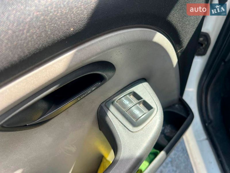 Мінівен Fiat Doblo 2008 в Львові фото 16 Мінівен Fiat Doblo 2008 в Львові