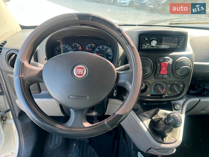 Мінівен Fiat Doblo 2008 в Львові фото 22 Мінівен Fiat Doblo 2008 в Львові