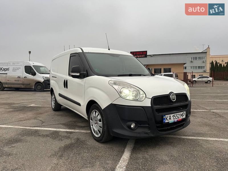 Грузопассажирский фургон Fiat Doblo 2012 в Киеве