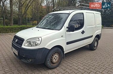 Вантажний фургон Fiat Doblo 2011 в Миргороді