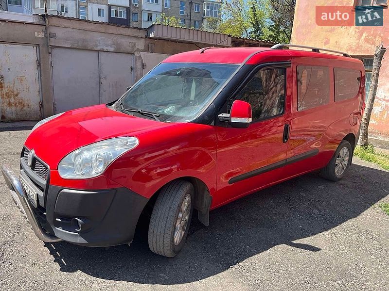Минивэн Fiat Doblo 2010 в Николаеве
