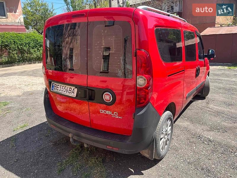Минивэн Fiat Doblo 2010 в Николаеве