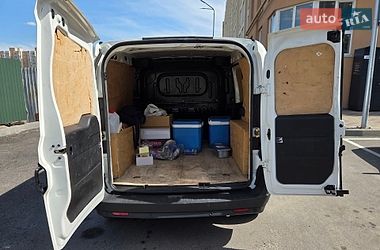 Грузовой фургон Fiat Doblo 2015 в Киеве
