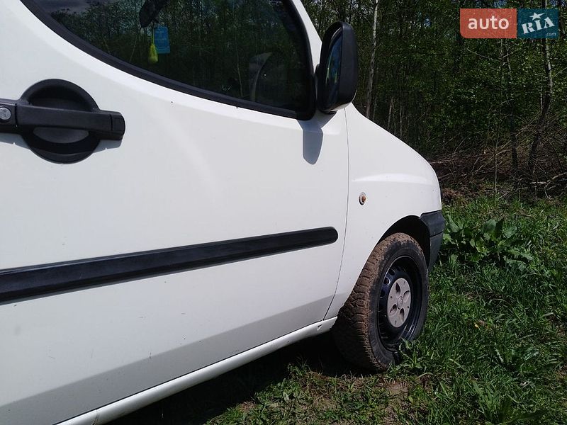 Минивэн Fiat Doblo 2005 в Славуте