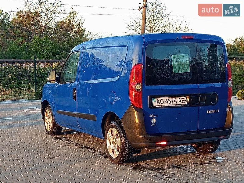 Грузовой фургон Fiat Doblo 2011 в Виноградове