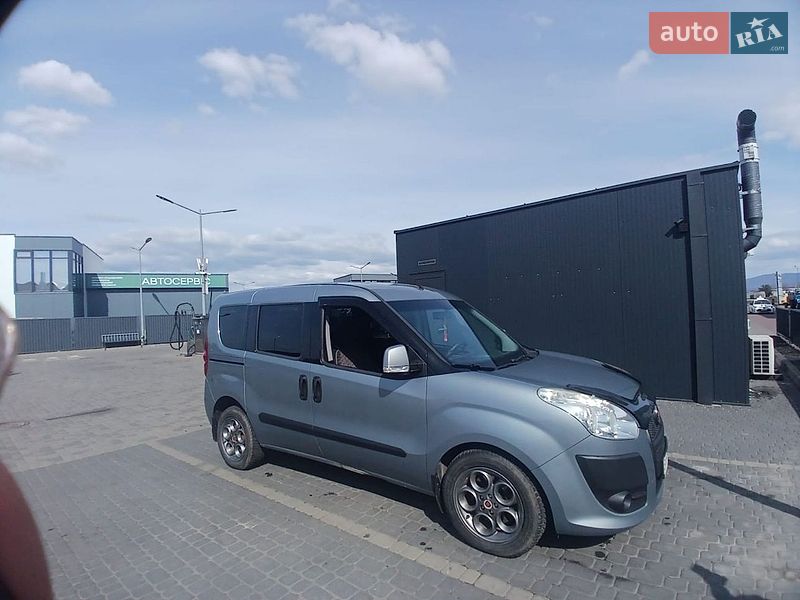 Минивэн Fiat Doblo 2011 в Мукачево