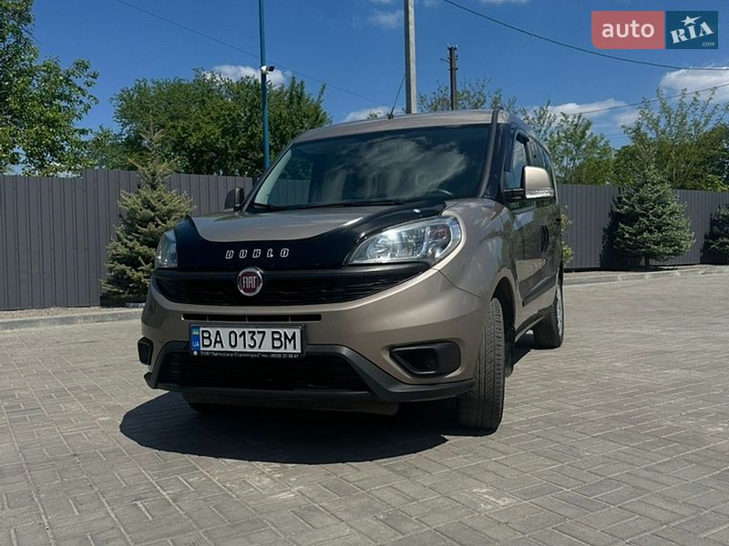Мінівен Fiat Doblo 2017 в Кропивницькому фото Мінівен Fiat Doblo 2017 в Кропивницькому