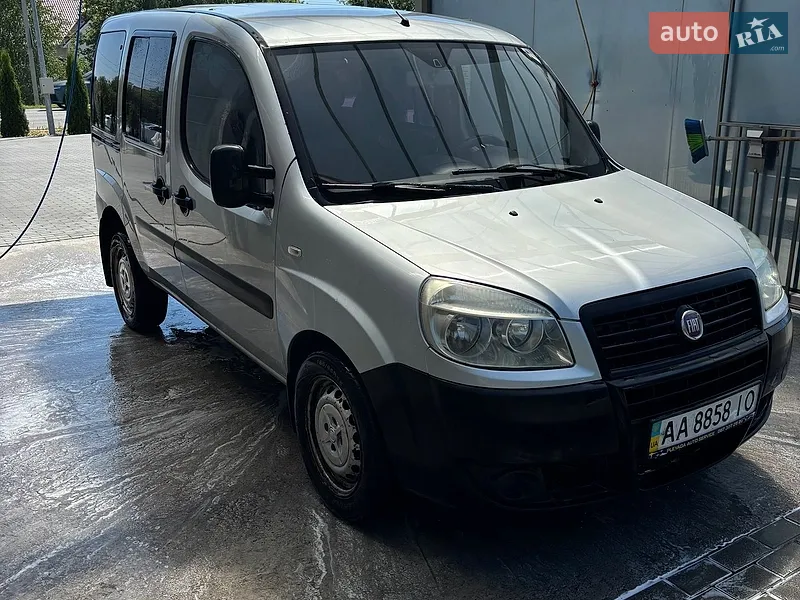 Fiat Doblo 2011