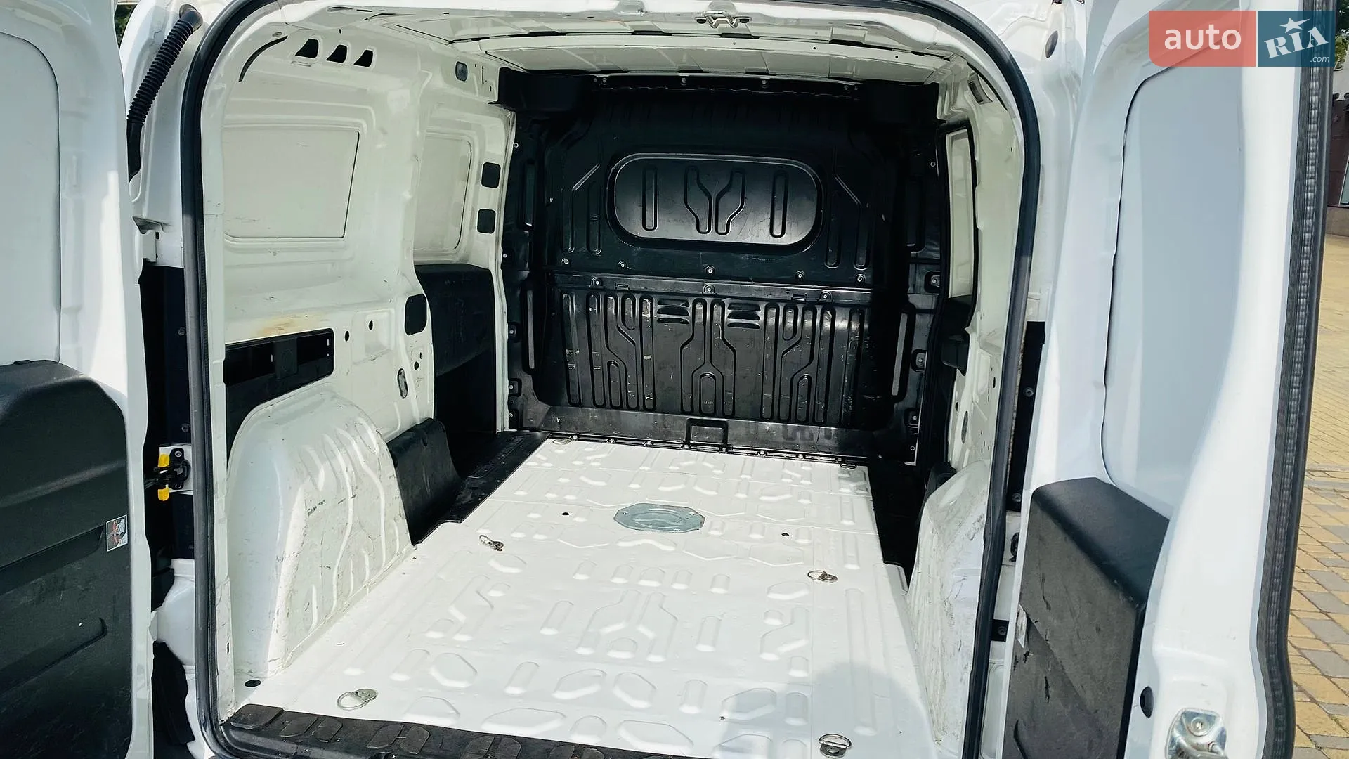 2010 Fiat Doblo - мініатюра 5