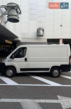 Грузовой фургон Fiat Ducato 2011 в 
