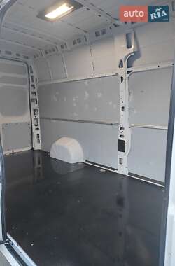 Грузовой фургон Fiat Ducato 2022 в 
