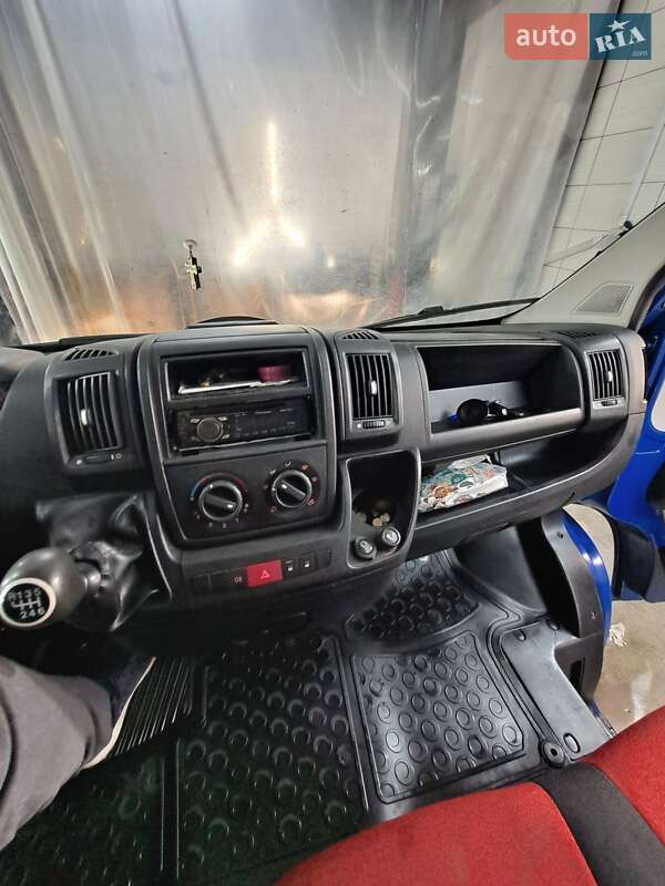 Грузовой фургон Fiat Ducato 2012 в Новояворовске