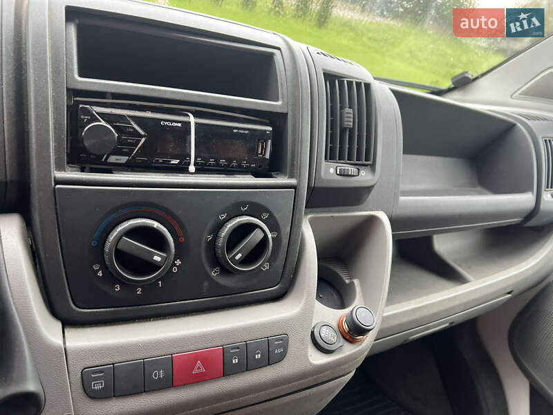 Вантажний фургон Fiat Ducato 2007 в Львові