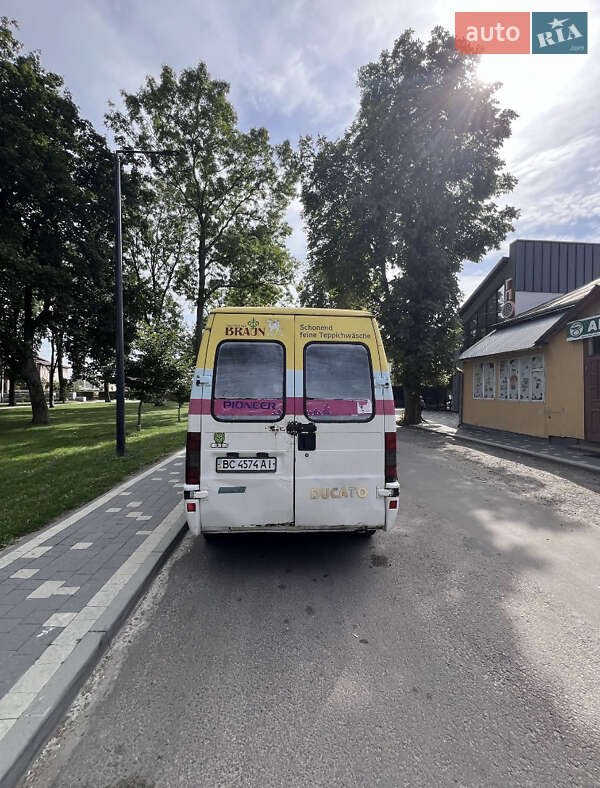 Вантажний фургон Fiat Ducato 2001 в Львові
