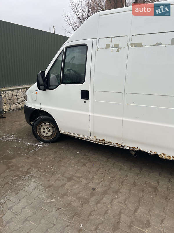 Грузовой фургон Fiat Ducato 2001 в Волочиске