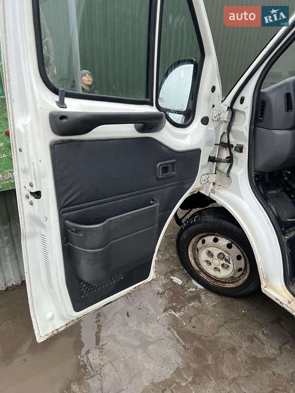 Грузовой фургон Fiat Ducato 2001 в Волочиске