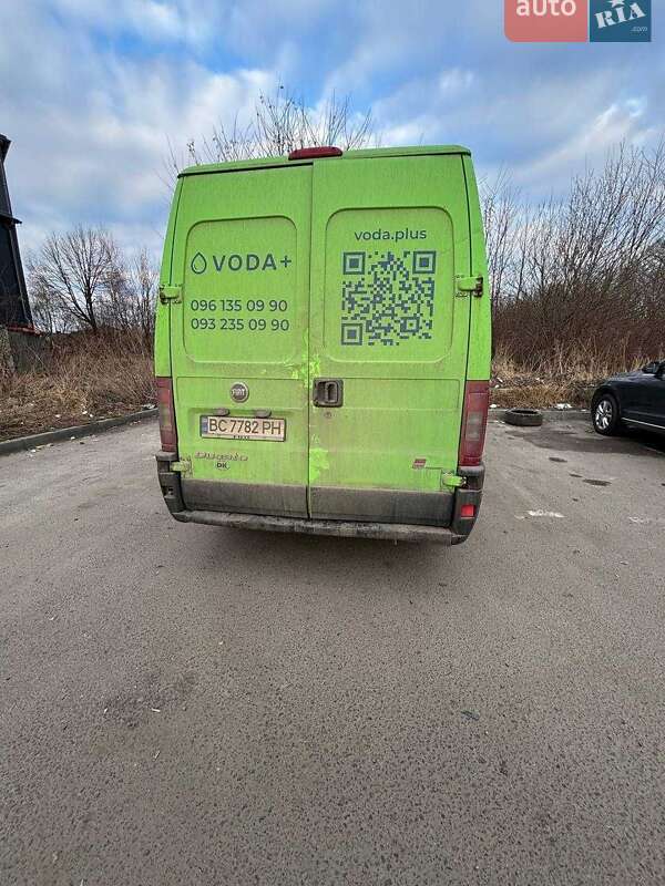 Вантажний фургон Fiat Ducato 2005 в Львові