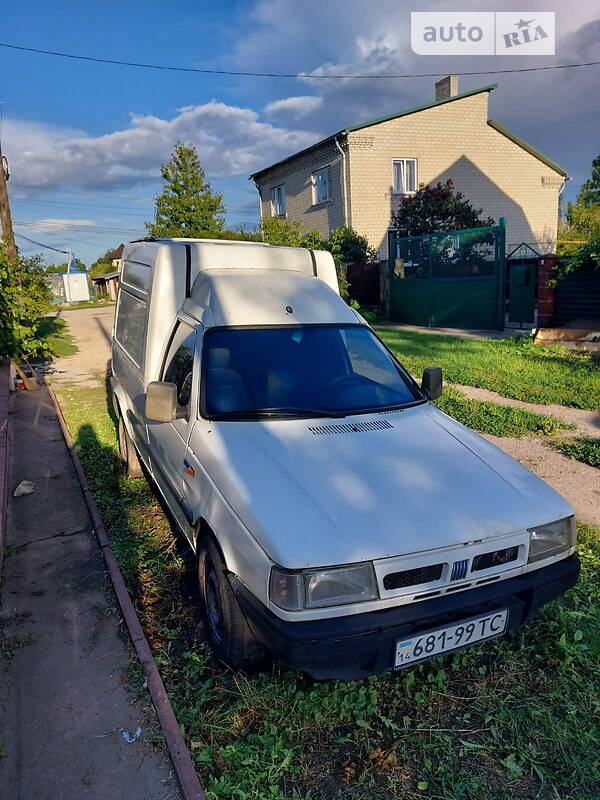 Fiat Fiorino груз. Fiorino