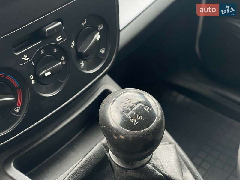 Грузовой фургон Fiat Fiorino 2017 в Киеве фото 17 Грузовой фургон Fiat Fiorino 2017 в Киеве