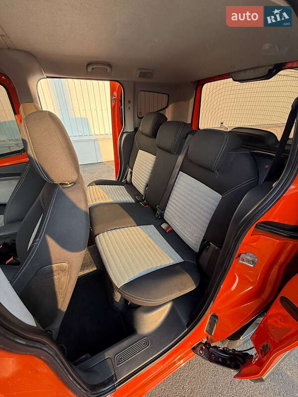 Мінівен Fiat Fiorino 2010 в Білгороді-Дністровському фото 12 Мінівен Fiat Fiorino 2010 в Білгороді-Дністровському