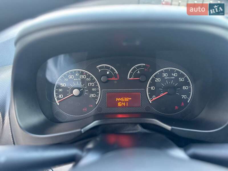 Грузопассажирский фургон Fiat Fiorino 2014 в Буче фото 2 Грузопассажирский фургон Fiat Fiorino 2014 в Буче