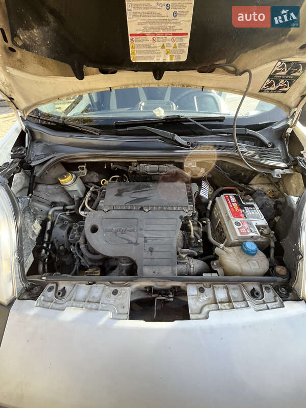 Минивэн Fiat Fiorino 2010 в Львове фото 23 Минивэн Fiat Fiorino 2010 в Львове