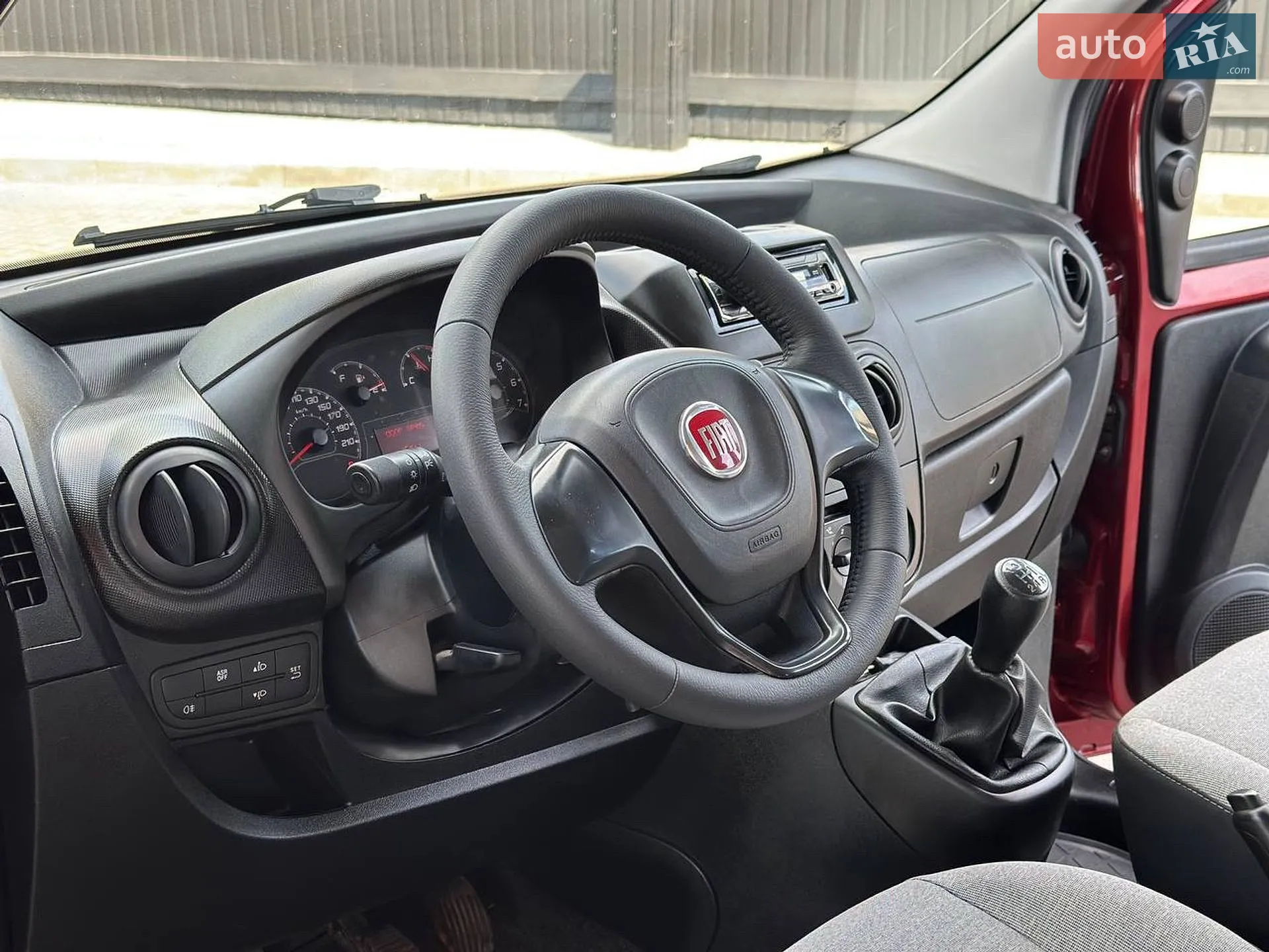 2017 Fiat Fiorino - мініатюра 12