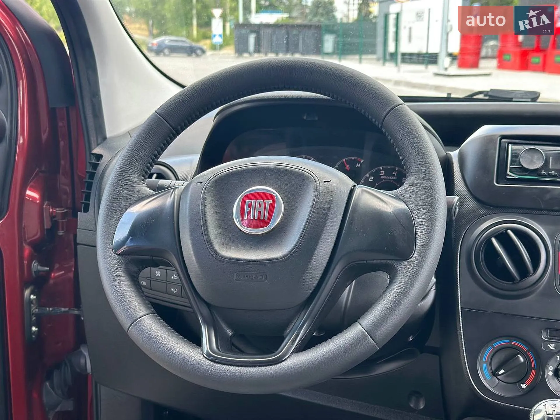 2017 Fiat Fiorino - мініатюра 32