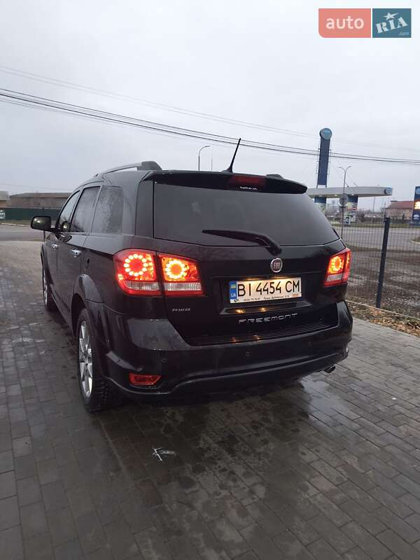 Внедорожник / Кроссовер Fiat Freemont 2013 в Миргороде