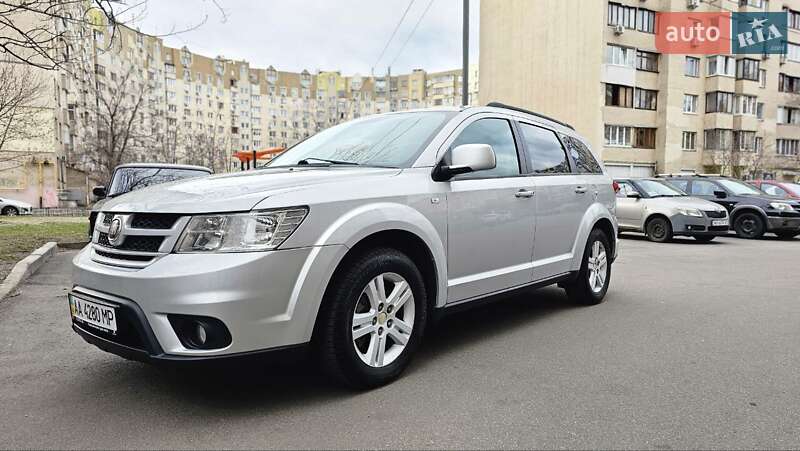 Позашляховик / Кросовер Fiat Freemont 2014 в Києві