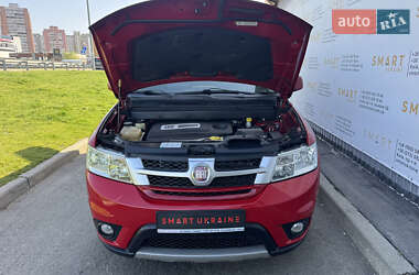 Внедорожник / Кроссовер Fiat Freemont 2012 в 