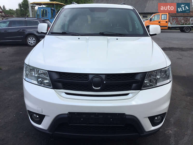 Внедорожник / Кроссовер Fiat Freemont 2014 в 