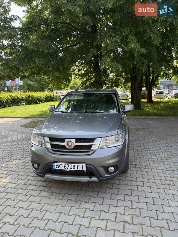 Внедорожник / Кроссовер Fiat Freemont 2013 в 
