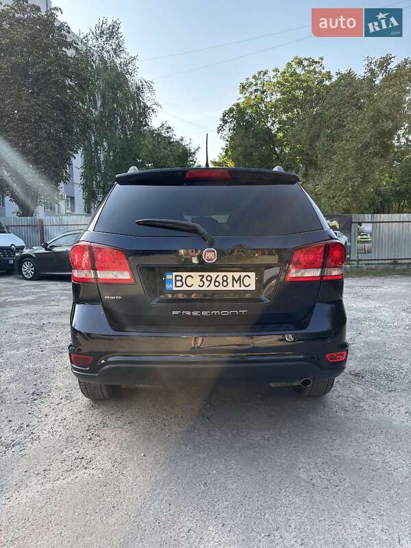Позашляховик / Кросовер Fiat Freemont 2012 в Львові