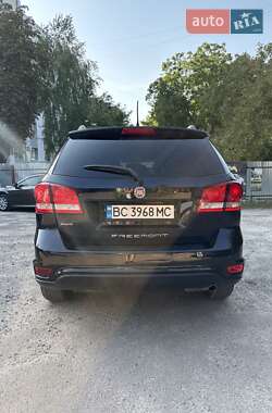 Внедорожник / Кроссовер Fiat Freemont 2012 в 