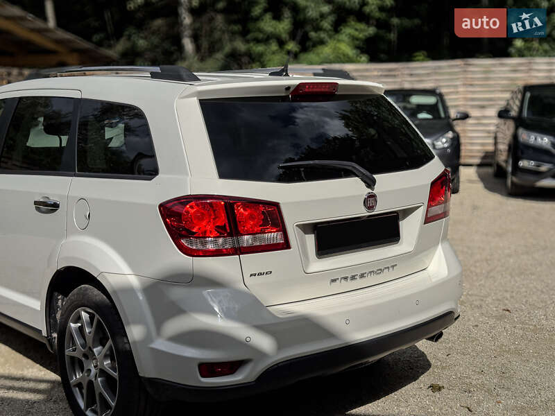 Позашляховик / Кросовер Fiat Freemont 2015 в Бродах