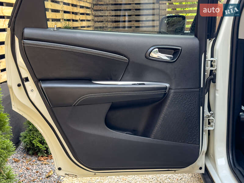 Позашляховик / Кросовер Fiat Freemont 2015 в Бродах