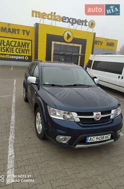 Позашляховик / Кросовер Fiat Freemont 2013 в 