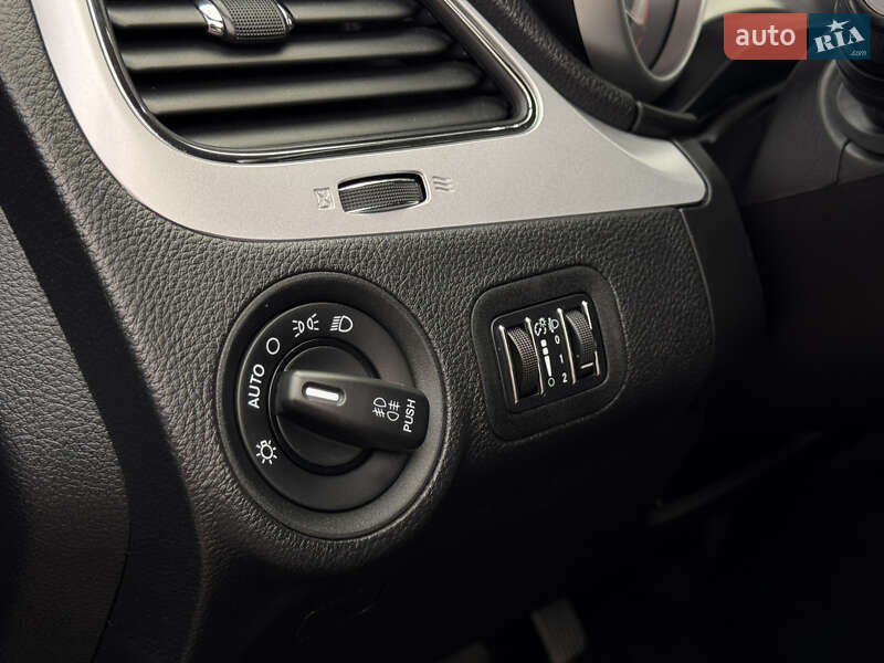 Позашляховик / Кросовер Fiat Freemont 2013 в Радивиліві фото 29 Позашляховик / Кросовер Fiat Freemont 2013 в Радивиліві