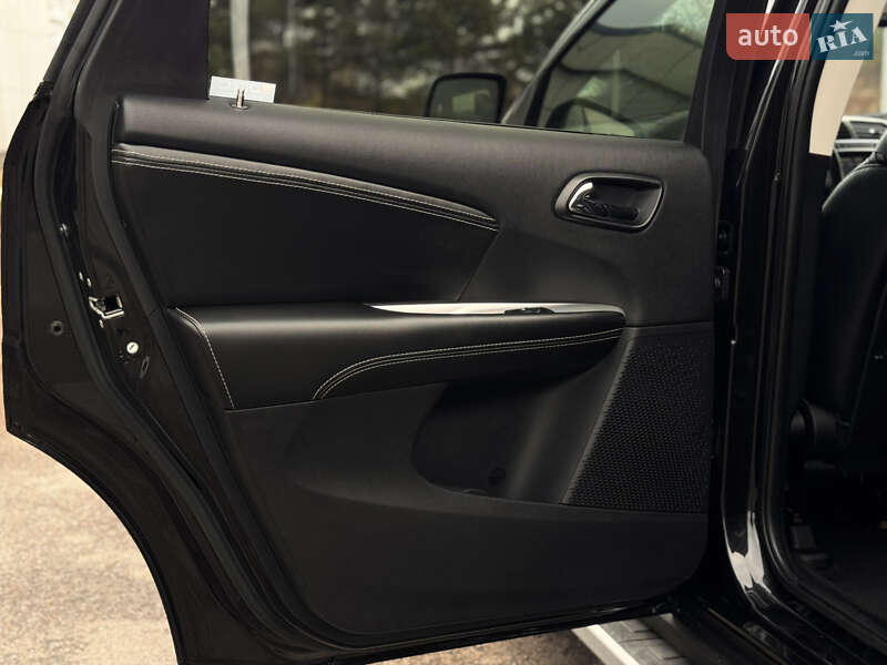 Позашляховик / Кросовер Fiat Freemont 2013 в Радивиліві фото 36 Позашляховик / Кросовер Fiat Freemont 2013 в Радивиліві