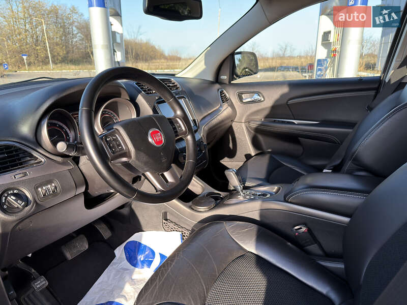 Позашляховик / Кросовер Fiat Freemont 2015 в Радивиліві