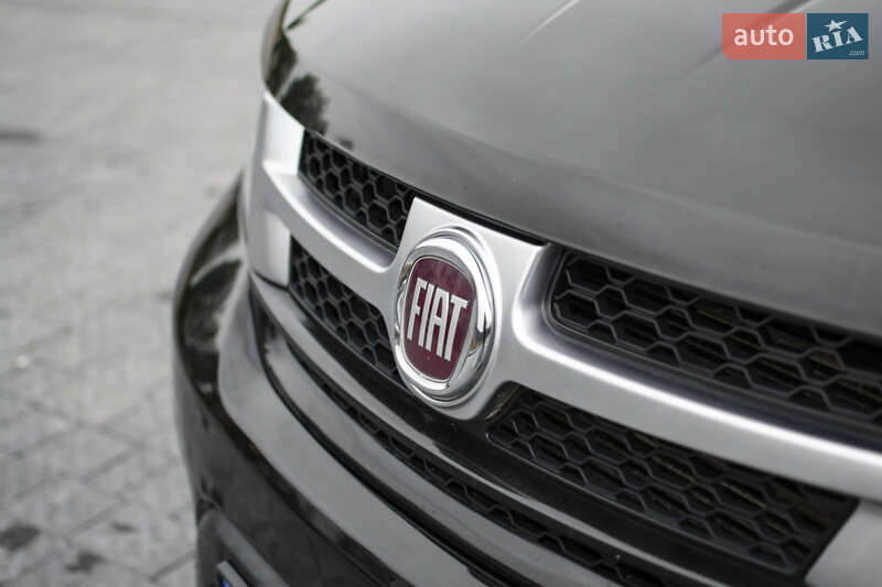 Позашляховик / Кросовер Fiat Freemont 2013 в Самборі