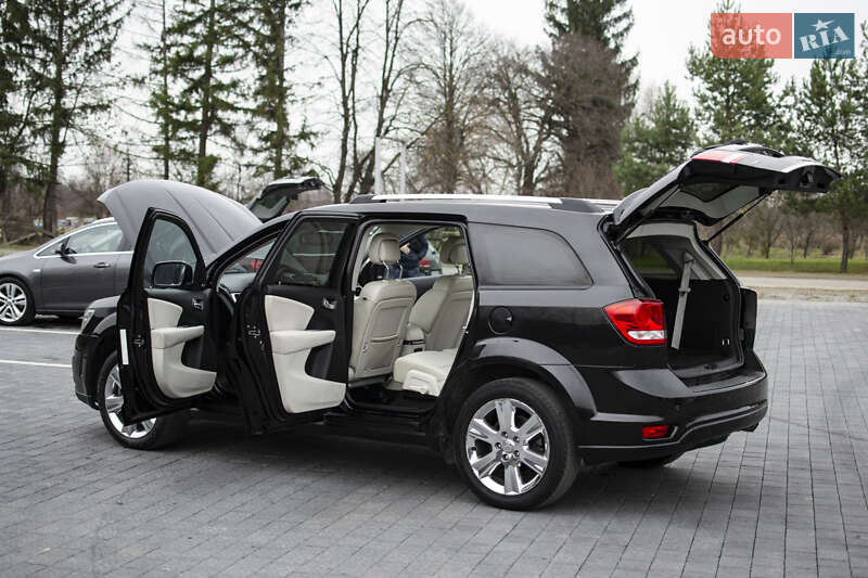 Позашляховик / Кросовер Fiat Freemont 2013 в Самборі