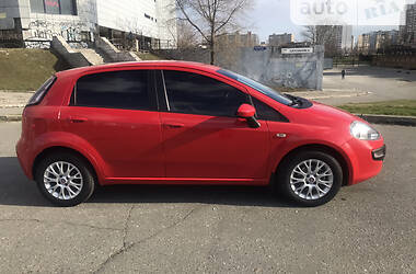 Хетчбек Fiat Grande Punto 2011 в Києві