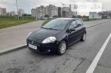 Хетчбек Fiat Grande Punto 2011 в 