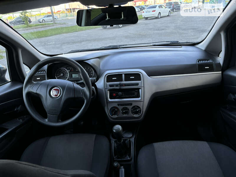 Хэтчбек Fiat Grande Punto 2012 в Тернополе