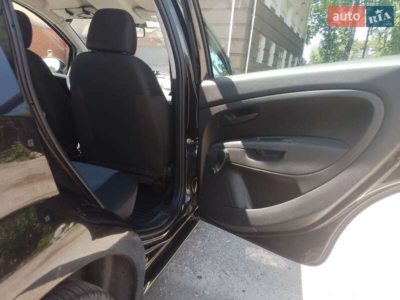 Хэтчбек Fiat Grande Punto 2011 в Сумах фото 11 Хэтчбек Fiat Grande Punto 2011 в Сумах